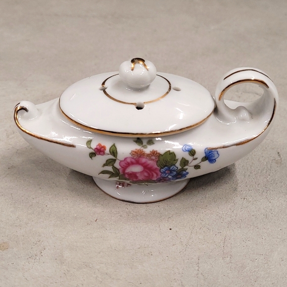 Other - Porcelain Teapot